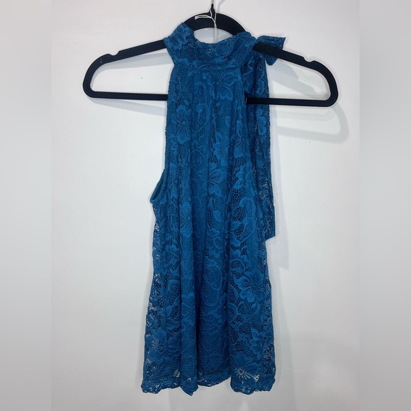 Cable & Gauge Tops - Cable & Gauge • Elegant Blue Lace Halter Top XS NWT